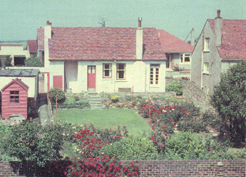 cuninghame drive house, back garden